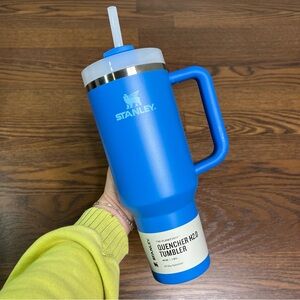 40 oz Stanley The Flowstate Quencher H2.0 Tumbler in Beach Blue
